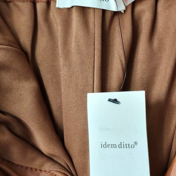 NWT Idem Ditto Faux Leather Quilted Caramel Brown Shorts S A0050 - Picture 6 of 6